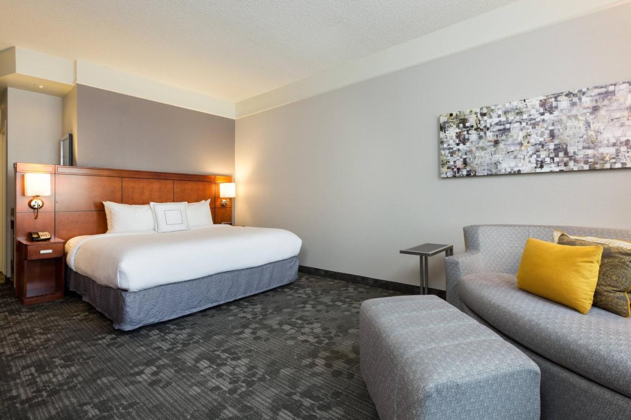 Courtyard By Marriott Houston Galleria Esterno foto
