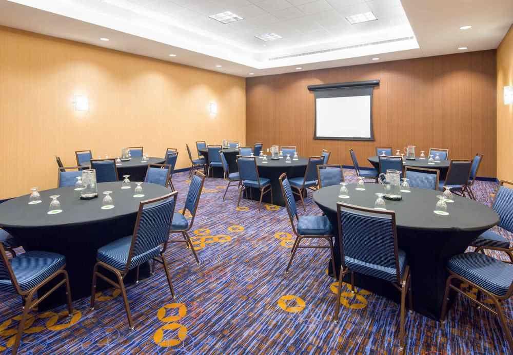 Courtyard By Marriott Houston Galleria Esterno foto