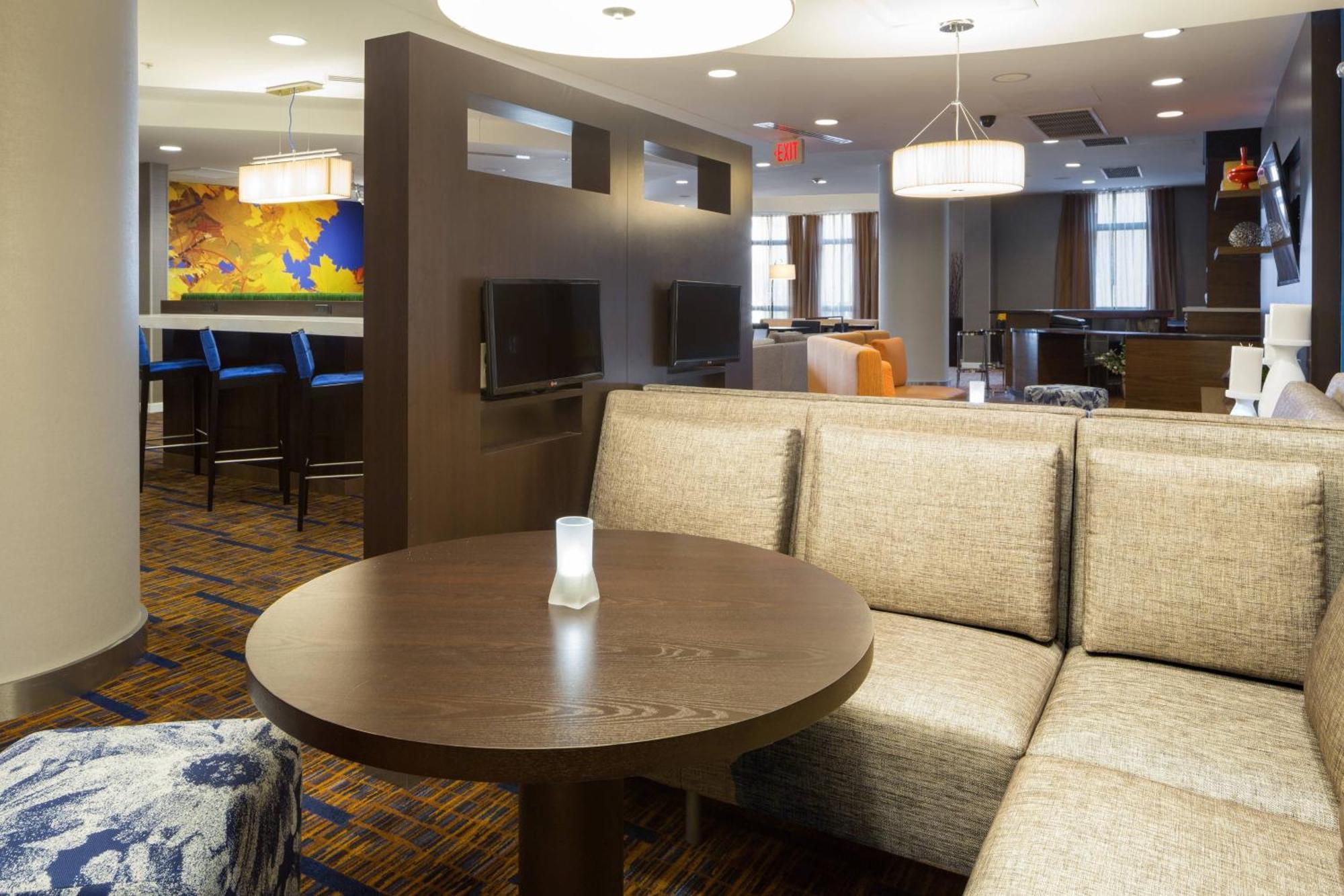 Courtyard By Marriott Houston Galleria Esterno foto