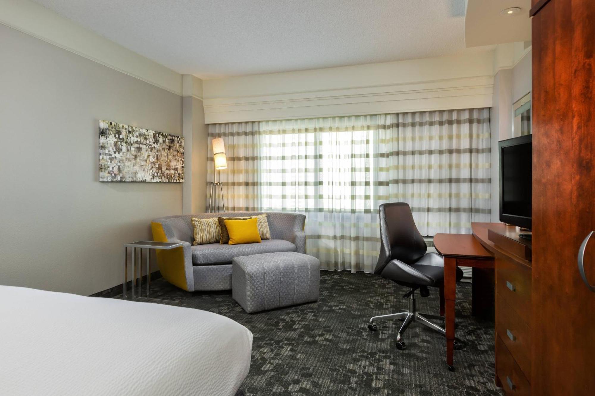 Courtyard By Marriott Houston Galleria Esterno foto